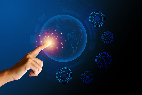 포토 JPG 해외이미지 손 디자인 배너 과학 백그라운드 컨셉 인터넷 비즈니스 통신 손가락 성공 추상 미래 사람 사람없음 빛 컴퓨터 디지털 스크린 자료 터치 원형 네트워크 발표 연결 보안 언론 클릭 온라인 네비게이션 혁명 방사형 복잡 인터페이스 제어 홀로그램 가상 해외포토 도형 무늬 안전 신체부위 전자제품 파일형식 이미지허브