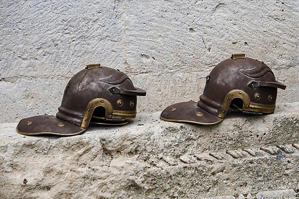 포토 JPG 해외이미지 디자인 옷 무기 일러스트 사람없음 갈색 유행 금속 검은색 힘 군인 쌍 역사 보호 헬멧 로마 가죽 오브젝트 군용 전쟁 육군 병정 전사 갑옷 로마인 옛날 제국 검투사 해외포토 직업 컬러 컨셉 재질 군대 인종 이탈리아 보호장비 국군 파일형식 이미지허브