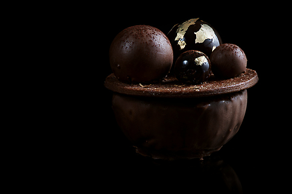 포토 JPG 해외이미지 음식 결혼 백그라운드 부분 디저트 요리 사람없음 반사 과자 케이크 초콜릿 검은색 어둠 빵집 우아함 달콤 상품 유혹 크림 싱글 질감 칼로리 장인 프랑스어 고립 페스츄리 카피스페이스 해외포토 문자 빵 컬러 컨셉 이벤트 상점 공백 맛 파일형식 이미지허브