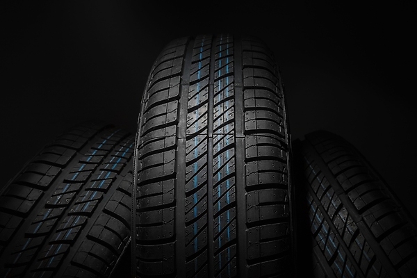 포토 JPG 해외이미지 디자인 스포츠 백그라운드 컨셉 겨울 패턴 교통시설 자동차 새로움 안전 사람없음 여름 세트 쌓기 검은색 어둠 장비 바퀴 원형 묘사 속도 질감 타이어 고무 고립 자동 해외포토 도형 계절 육상교통 컬러 교통 무늬 모션 시설 파일형식 이미지허브