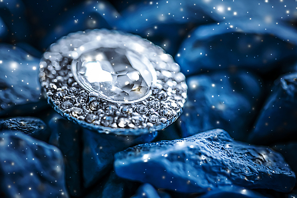 포토 JPG 해외이미지 장신구 실내 사람없음 귀걸이 조약돌 화려 우아함 보석 파란배경 다이아몬드 해외포토 백그라운드 컨셉 내부 파란색 돌_바위 광석 파일형식 이미지허브