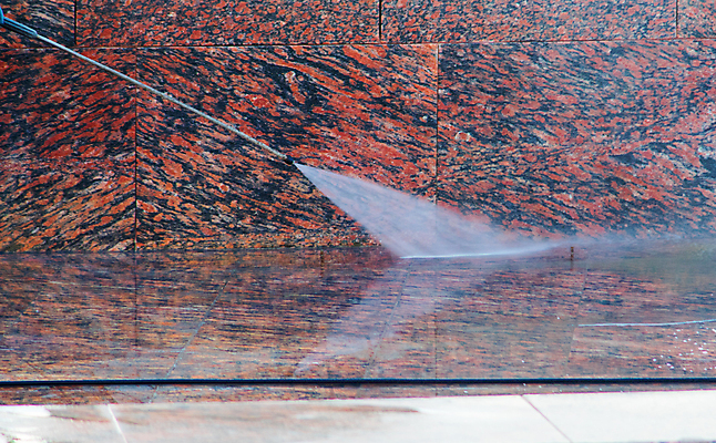 포토 JPG 해외이미지 직업 남자 산업 벽 유니폼 표면 지붕 벽돌 노동자 거리 바닥 주택 사람 사람없음 야외 건물 물 숫자 환경 장비 공구 도시 업무 개울 씻기 빨래 정상 청소 종업원 서비스 싱크대 타운 일반 압력 해외포토 자연요소 문자 건축물 옷 가사 강 청결 도구 작업 개수대 파일형식 이미지허브