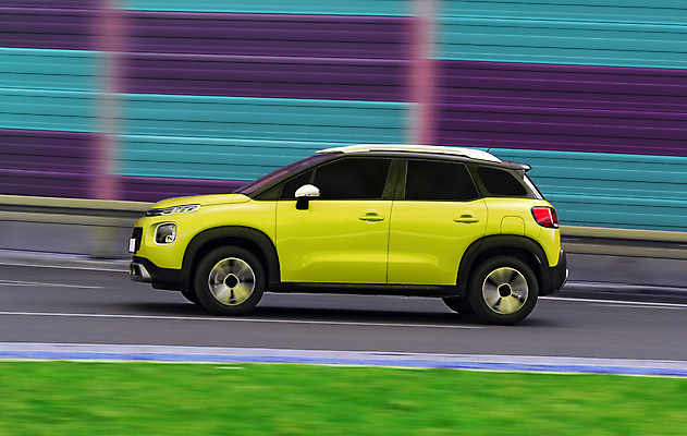 포토 JPG 해외이미지 디자인 도로 여행 이동 비즈니스 교통시설 모션 자동차 거리 사람없음 여름 힘 운전 바퀴 고속도로 운전사 휘발유 아스팔트 속도 디젤 방법 블러 자동 해외포토 직업 계절 길 육상교통 교통 컨셉 석유 시설 파일형식 이미지허브