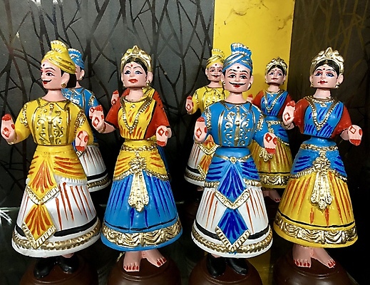 포토 JPG 해외이미지 전통 디자인 드레스 아시아 종교 문화 인형 조각 창문 유리 미술 사람 사람없음 목재 장식 컬러풀 장난감 조각상 세일 상점 춤 가운 사찰 역사 시장 배열 연습 기념품 꼭두각시 신앙심 힌두교 해외포토 나무 옷 나라 컬러 재료 종교건축 재질 문화예술 조형물 오브젝트 파일형식 이미지허브