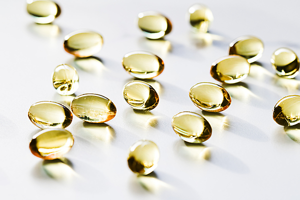 포토 JPG 해외이미지 사람없음 알약 노란색 건강관리 흰색 낟알 영양제 오메가 항생제 해외포토 컬러 건강 관리 약 파일형식 이미지허브