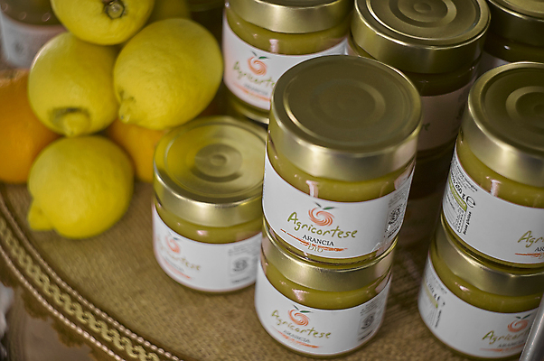 포토 JPG 해외이미지 백인 잡화 음식 백그라운드 농업 채소 과일 재료 자연 유리 선반 주택 건강 사람없음 목재 상점 주방 방 신선 항아리 시장 상품 작음 컨테이너 잼 수집 유기농 원예 주부 젤리 수납 통조림 슈퍼마켓 내추럴 꼬투리 석공 핸드메이드 해외포토 서양인 나무 웰빙 산업 가구 재질 디저트 취미 건물 도자기 소스_음식 크기 생태계 파일형식 이미지허브