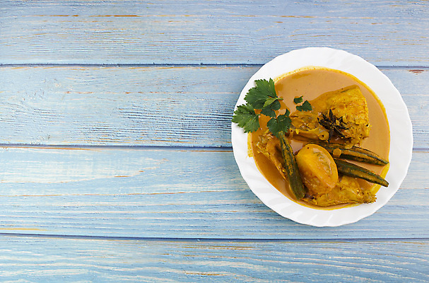 포토 JPG 해외이미지 전통 접시 아시아 조각 채소 고추 양파 건강 육류 요리 동양인 사람없음 세트 노란색 식당 식사 저녁식사 당근 우유 신선 맛 해산물 향신료 메뉴 매움 인도네시아 레시피 카레 말레이시아 단백질 인기 해외포토 식기 나라 음식 컬러 컨셉 식재료 유제품 뿌리채소 인종 상점 영양소 향미료 파일형식 이미지허브