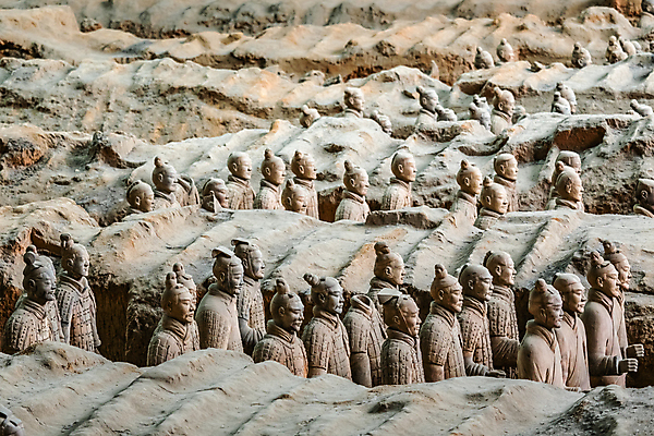 포토 JPG 해외이미지 모델 남자 아시아 조각 미술 서기 사람 동양인 사람없음 조각상 숫자 중국 군인 골동품 바위 무덤 도자기 그룹 역사 재산 왕 발굴 호기심 박물관 점토 육군 고고학 옛날 많음 해외포토 직업 문자 교육 감정 나라 컨셉 모션 문화예술 군대 인종 금융 조형물 돌_바위 국군 파일형식 이미지허브