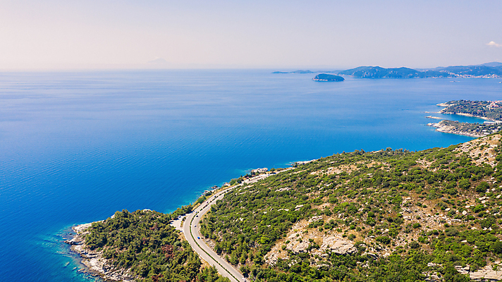 포토 JPG 해외이미지 유럽 모래 파도 바다 섬 여행 백그라운드 우산 자연 휴가 휴식 안테나 사람없음 물 파란색 컬러풀 햇빛 태양 맑음 서핑 지중해 드론 조감도 터키석 파라다이스 해외포토 자연요소 나라 컬러 컨셉 통신 날씨 수상스포츠 보석 생태계 파일형식 이미지허브