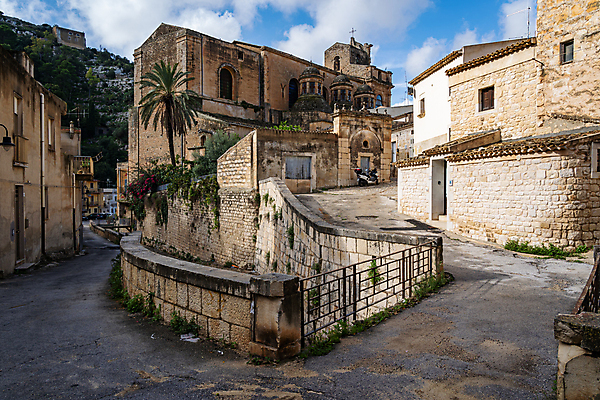 포토 JPG 해외이미지 유럽 여행 건축양식 하늘 지붕 파노라마 풍경 사람없음 야외 건물 도시풍경 햇빛 교회 마을 이탈리아 바위 도시 역사 지중해 타운 바로크 옛날 해외포토 건축물 건축 나라 바다 종교건축 촬영기법 태양 돌_바위 파일형식 이미지허브