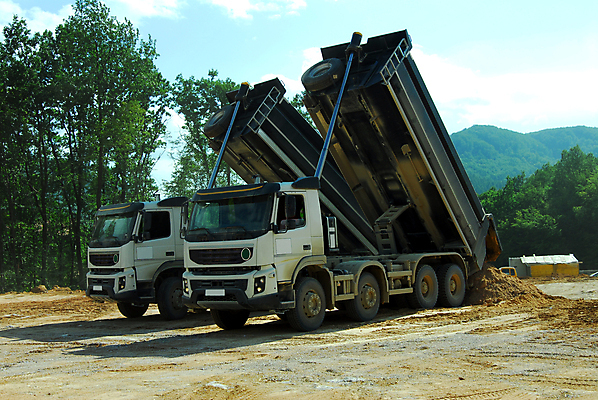 포토 JPG 해외이미지 산업 모래 비즈니스 모션 자동차 사람없음 건물 쌓기 힘 기계 흙 장비 화물 바위 업무 엔지니어 운전사 큼 배송 상업 시멘트 짐차 무거움 엔진 트레일러 공학 단상 흙더미 계약자 땅바닥 분배 철강 콘크리트 힘찬 해외포토 직업 건축물 교육 육상교통 컨셉 바닥 운송업 돌_바위 작업 기술자 무게 크기 계약 파일형식 더미 이미지허브