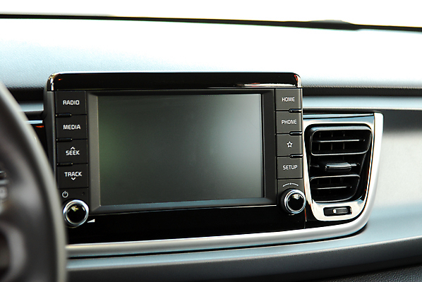 포토 JPG 해외이미지 음악 여행 컨셉 교통시설 자동차 실내 손잡이 안전 사람없음 내부 금속 스크린 소리 장비 운전 판넬 고급 가죽 엔진 네비게이션 멀티미디어 계기판 자동 제어 스타일 해외포토 육상교통 교통 모션 재질 문화예술 시설 파일형식 이미지허브