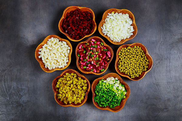 포토 JPG 해외이미지 접시 양파 감자 파슬리 사람없음 샐러드 준비 완두콩 피클 다지기 비트 해외포토 식기 음식 채소 콩 절임 파일형식 이미지허브