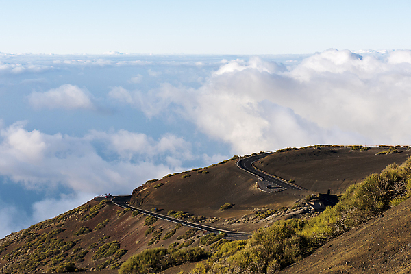 포토 JPG 해외이미지 구름 도로 섬 여행 자연 하늘 휴가 산 풍경 사람없음 야외 파란색 운전 흰색 고속도로 스페인 아스팔트 언덕 화산 굴곡 해외포토 자연요소 유럽 길 컬러 교통시설 모션 생태계 파일형식 이미지허브