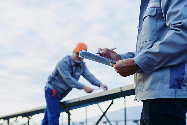포토 JPG 해외이미지 식물 산업 비즈니스 공장 자연 지붕 노동자 세포 한명 초록색 파란색 햇빛 태양 환경 힘 장비 발전기 에너지 작업 판넬 기술자 엔지니어 변화 역 보호 에코 지역 시스템 공학 유지 혁명 생태학 설치 공급 해외포토 자연요소 직업 1 교육 컬러 컨셉 공업 교통시설 사람 발전소 생태계 파일형식 이미지허브