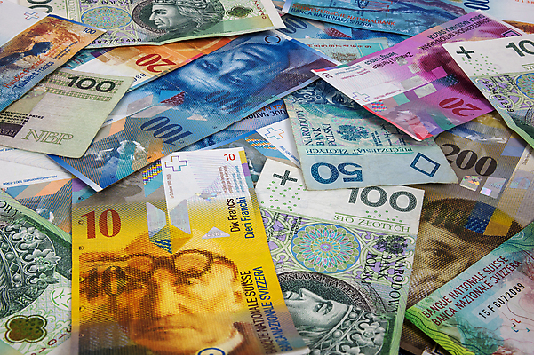 포토 JPG 해외이미지 유럽 종이 백그라운드 지폐 돈 비즈니스 성공 사람없음 금융 쇼핑 컬러풀 숫자 판매 쪽지 시장 재산 구매 주식 작음 가격 스위스 광택 가치 계산서 월급 대출 해외포토 문자 나라 컬러 컨셉 경제 크기 파일형식 이미지허브