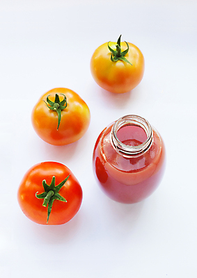 포토 JPG 해외이미지 토마토 방울토마토 실내 사람없음 흰배경 토마토주스 해외포토 백그라운드 채소 내부 흰색 야채주스 파일형식 이미지허브