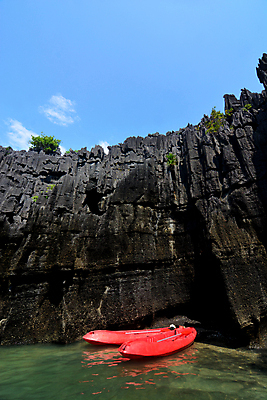 포토 JPG 해외이미지 공원 아시아 바다 섬 여행 태국 자연 산 사람 동양인 풍경 사람없음 놀람 바위 군중 카약 내추럴 전국 많음 해외포토 공공시설 감정 나라 컨셉 표정 인종 돌_바위 수상스포츠 생태계 파일형식 이미지허브