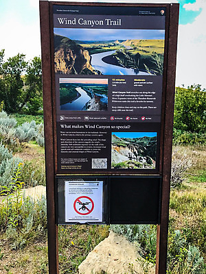 포토 JPG 해외이미지 응시 공원 여행 북아메리카 자연 하늘 산 국립공원 사람없음 야외 초록색 물 강 환경 계곡 미국 봄 황무지 언덕 북쪽 생태학 울퉁불퉁 전국 해외포토 자연요소 시선 계절 공공시설 교육 컬러 아메리카 방향 생태계 파일형식 이미지허브