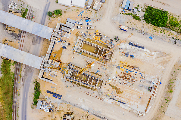 포토 JPG 해외이미지 외관 산업 도로 여행 비즈니스 건축양식 교통시설 자동차 하늘 거리 항해 사람없음 건물 물 파란색 강 햇빛 탑 금속 장비 도시 고속도로 심볼 함선 러시아 장면 지역 스카이라인 공학 내추럴 자동 철강 콘크리트 해외포토 자연요소 건축물 교육 건축 유럽 길 육상교통 컬러 교통 배_교통 재질 태양 시설 파일형식 이미지허브