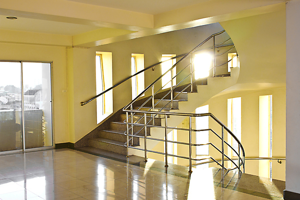 포토 JPG 해외이미지 직업 디자인 선 벽 곡선 비즈니스 건축양식 창문 난간 호텔 회의 바닥 주택 실내 사람없음 내부 건물 장식 세로 파란색 사무실 계단 궁전 방 쓰레기통 발표 복도 센터 재산 고급 엘리베이터 빌라 맨션 보안 대리석 리프트 단계 철강 해외포토 건축물 건축 컬러 컨셉 고건축 재료 숙소 안전 금융 파일형식 이미지허브