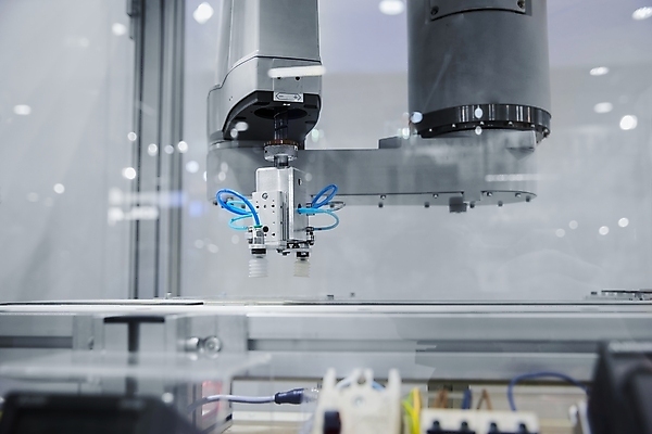 포토 JPG 해외이미지 산업 과학 백그라운드 공장 미래 기술 사람없음 컴퓨터 금속 기계 장비 흰색 업무 작업실 수리 제조 로봇 공학 용접 용접공 자동화 해외포토 직업 교육 컬러 컨셉 공업 재질 전자제품 작업 파일형식 이미지허브