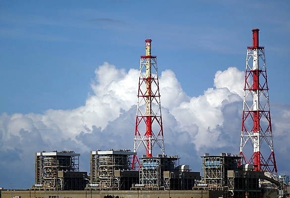 포토 JPG 해외이미지 식물 구름 산업 공장 하늘 굴뚝 사람없음 빨간색 파란색 쌓기 환경 힘 에너지 흰색 튜브 해외포토 자연요소 컬러 공업 모션 파일형식 이미지허브