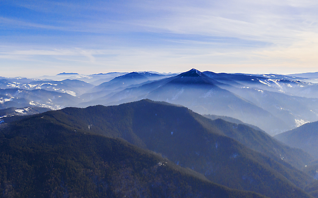 포토 JPG 해외이미지 나무 외관 유럽 길 겨울 밭 자연 산 안테나 풍경 사람없음 야외 목재 초록색 하이앵글 계곡 냉동 하이킹 가을 흰색 농촌 시골 재산 숲 땅 언덕 서리 침엽수 넘어짐 드론 삼림지대 조감도 눈내림 해외포토 식물 계절 나라 뷰포인트 컬러 농업 재료 통신 모션 레저 눈_날씨 금융 생태계 파일형식 이미지허브