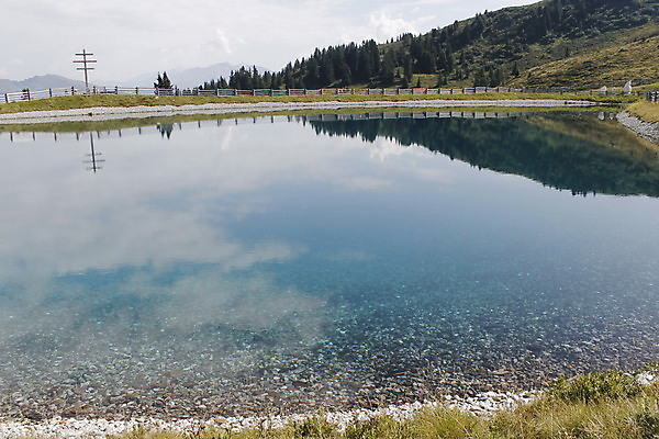 포토 JPG 해외이미지 호수 여행 백그라운드 자연 산 파노라마 아이슬란드 이끼 풍경 사람없음 초록색 물 파란색 컬러풀 햇빛 환경 계곡 맑음 작음 큼 땅 고도 생태계 산등성이 빙하 알프스 장면 산악지대 강렬 생태학 특별함 눈내림 그리너리 해외포토 자연요소 교육 유럽 컬러 컨셉 날씨 눈_날씨 촬영기법 태양 크기 파일형식 트랜드컬러 이미지허브