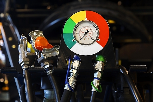 포토 JPG 해외이미지 산업 사람없음 물 컬러풀 기계 기구 공구 업무 바 측정 연료 가스 호스 공학 계량기 펌프 게이지 압력 진공 철강 해외포토 자연요소 교육 컬러 도구 작업 파일형식 이미지허브