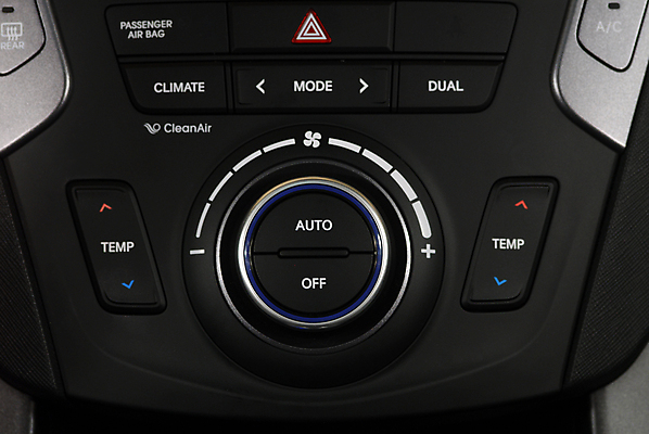 포토 JPG 해외이미지 모델 라이프스타일 디자인 여행 교통시설 자동차 바람 사람없음 내부 금속 경쟁 추위 뜨거움 부채 고급 우아함 역 작음 시원함 불기 서비스 속도 상쾌 땀 온도 엔진 모터 린스 엘리먼트 자동 제어 스타일 디테일 해외포토 자연요소 감정 육상교통 교통 컨셉 모션 재질 날씨 생활 크기 시설 파일형식 이미지허브