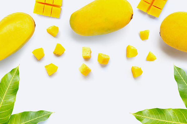 포토 JPG 해외이미지 잎 실내 사람없음 열대과일 흰배경 망고 과일조각 해외포토 식물 조각 백그라운드 과일 내부 흰색 파일형식 이미지허브