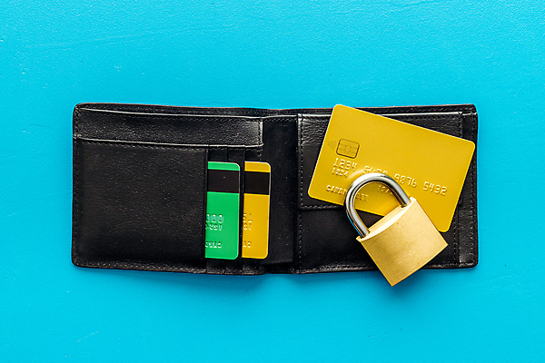 포토 JPG 해외이미지 돈 비즈니스 안전 사람없음 금융 쇼핑 속임수 신용카드 보호 절도 잠금 보안 상업 온라인 해킹 전자상거래 해외포토 컨셉 경제 범죄 재산 파일형식 이미지허브