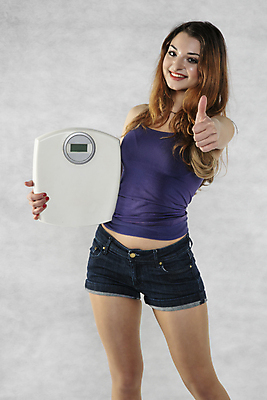 포토 JPG 해외이미지 1 라이프스타일 응시 행복 실루엣 얼굴 백그라운드 신체 다이어트 새로움 아이디어 건강 한명 미소 사람 운동 뷰티 유행 힘 놀람 기쁨 흰색 잡기 몸무게 결심 비만 심볼 만족 계량 고립 분실 옛날 해외포토 시선 감정 컬러 컨셉 모션 촬영기법 표정 생활 신체부위 몸매 파일형식 이미지허브