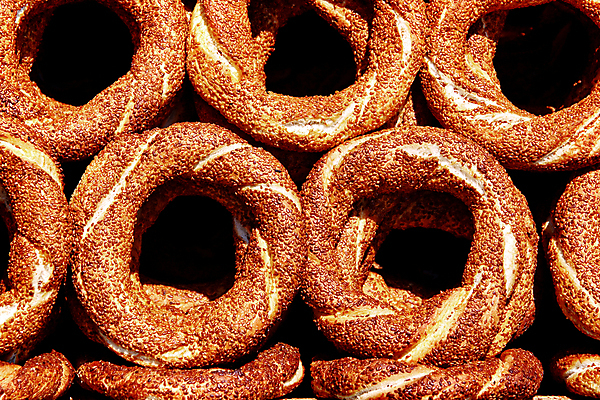 포토 JPG 해외이미지 음식 빵 씨앗 사람없음 빵집 신선 반지 맛 낟알 굽기 속도 롤 깨 베이글 엮은 튀르키예 해외포토 식물 아시아 컨셉 식재료 장신구 상점 조미료 구이 파일형식 이미지허브