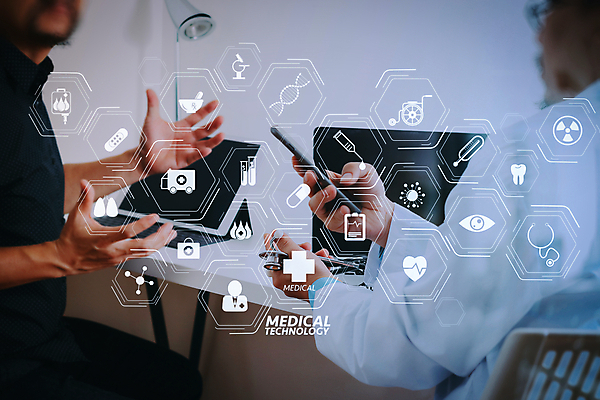 포토 JPG 해외이미지 손 남자 청진기 그래프 기술 건강 사람 상반신 성인 두명 옆모습 뒷모습 컴퓨터 디지털 스크린 자료 터치 의사 네트워크 성인남자만 해외포토 뷰포인트 의료기기 신체부위 전자제품 의료진 남자만 성인만 파일형식 이미지허브