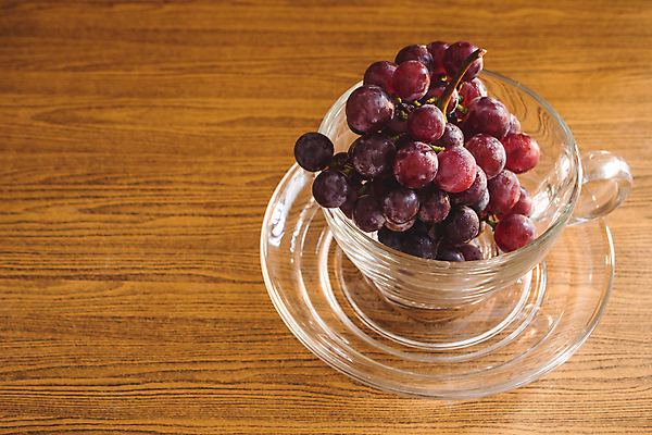 포토 JPG 해외이미지 식물 열매 음식 백그라운드 농업 과일 재료 자연 유리 탁자 디저트 건강 사람없음 목재 컵 빨간색 와인 보라색 주스 수확 가을 나뭇가지 신선 그룹 닫기 달콤 맛 다발 먹기 유기농 포도나무 내추럴 숙성 양조장 카피스페이스 해외포토 나무 식기 웰빙 계절 산업 음료 컬러 가구 컨셉 모션 재질 주류 공백 과일나무 생태계 파일형식 이미지허브