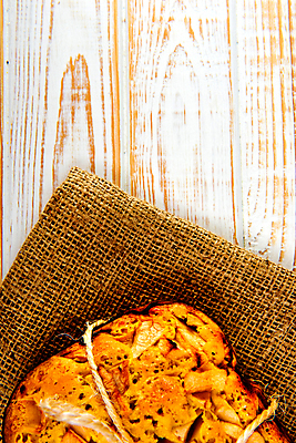 포토 JPG 해외이미지 전통 행복 음식 조각 백그라운드 컨셉 과일 벽지 탁자 휴가 디저트 주택 건강 요리 사람없음 목재 케이크 주방 식사 빵집 흰색 축하 신선 뜨거움 황금 달콤 맛 아침식사 사과 정상 설탕 굽기 먹기 오브젝트 질감 내추럴 고립 핸드메이드 카피스페이스 해외포토 나무 감정 컬러 가구 재료 모션 건물 상점 공백 구이 파일형식 이미지허브