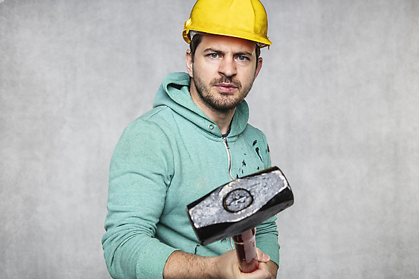 포토 JPG 해외이미지 직업 손 옷 컨셉 근육 노동자 주택 피곤 한명 미소 안전 사람 건물 파란색 노란색 힘 흰색 도구 공구 가리킴 잡기 업무 작업 용기 엔지니어 플랫 수리 망치 헬멧 결심 브레이크 종업원 보험 건축업자 고립 해외포토 1 그릇 건축물 건축 컬러 모션 표정 손짓 신체부위 기술자 보호장비 파일형식 이미지허브