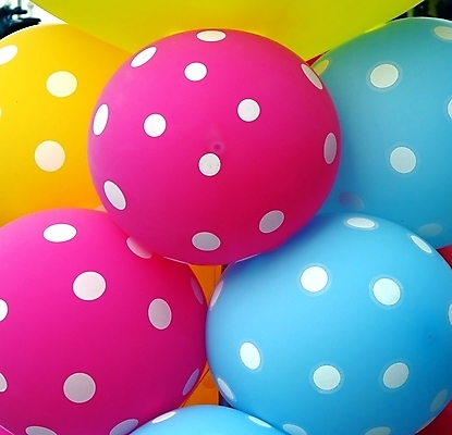 포토 JPG 해외이미지 행복 사람없음 장식 파란색 노란색 파티 보라색 축제 축하 플라스틱 풍선 고무 라텍스 해외포토 감정 컬러 컨셉 재질 이벤트 파일형식 이미지허브