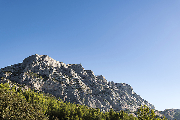 포토 JPG 해외이미지 나무 식물 계절 유럽 여행 백그라운드 자연 하늘 산 파노라마 풍경 사람없음 야외 초록색 파란색 뷰티 맑음 하이킹 프랑스 수확 가을 시골 숲 언덕 암초 남쪽 내추럴 고립 지질학 프로방스 카피스페이스 해외포토 교육 나라 컬러 농업 레저 날씨 촬영기법 공백 방향 생태계 파일형식 이미지허브