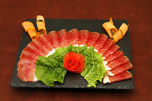 포토 JPG 해외이미지 식물 음식 토마토 부분 도마 실내 육류 돼지고기 사람없음 가로 빨간색 초록색 컬러풀 신선 닫기 아침식사 허브 향신료 햄 후추 바질 해외포토 컬러 채소 식재료 모션 주방용품 내부 식사 향미료 파일형식 이미지허브