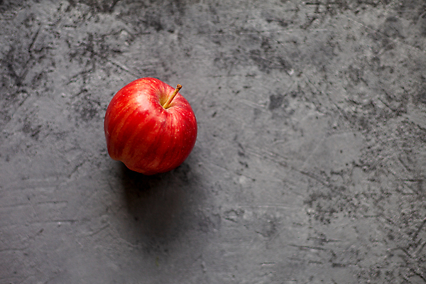 포토 JPG 해외이미지 과일 회색배경 실내 사람없음 한개 사과 해외포토 1 백그라운드 내부 회색 파일형식 이미지허브