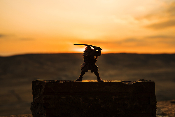 포토 JPG 해외이미지 디자인 실루엣 아시아 문화 무기 스포츠 포즈 백그라운드 신체 놀이 하늘 산 그림자 미술 풍경 경기 사람없음 태양 일출 일본 검은색 중국 일몰 달 게임 죽음 중세 칼 위험 충돌 영화 싸움 전쟁 공상 판화 전사 닌자 사무라이 옛날 해외포토 자연요소 나라 컬러 컨셉 모션 문화예술 촬영기법 노을 역사 파일형식 이미지허브