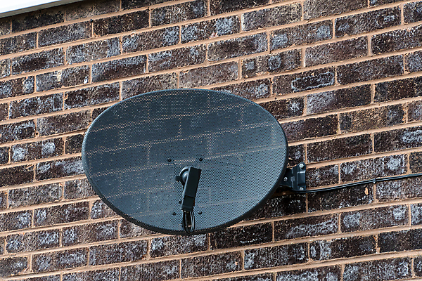 포토 JPG 해외이미지 접시 파도 통신 하늘 지붕 주택 안테나 사람없음 우주 디지털 텔레비전 웹 인공위성 정보 네트워크 무선전화기 수화기 방송 철사 접수 해외포토 식기 바다 인터넷 건물 전자제품 전화기 파일형식 이미지허브