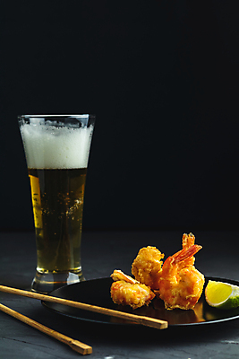 포토 JPG 해외이미지 전통 접시 음식 바다 조각 백그라운드 채소 새우 맥주 갑각류 사람없음 빨간색 노란색 일본 식사 저녁식사 튀김 흰색 맛 그릴 바비큐 굽기 먹기 해산물 오징어 매움 연어 가리비 점심식사 해외포토 동물 식기 아시아 컬러 컨셉 모션 주방용품 조개 연체동물 주류 어류 수중동물 구이 파일형식 이미지허브