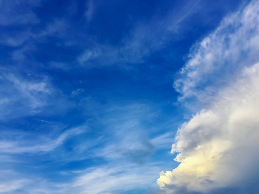 포토 JPG 해외이미지 계절 하늘색 백그라운드 패턴 자연 하늘 아침 날씨 추상 휴식 사람없음 야외 가로 파란색 햇빛 뷰티 봄 활발 자유 흰색 분위기 순수 파란배경 자연백그라운드 부드러움 천국 솜털 흐림 오존 수평선 완전 부족함 해외포토 주간 컬러 컨셉 무늬 태양 감각 생태계 파일형식 이미지허브