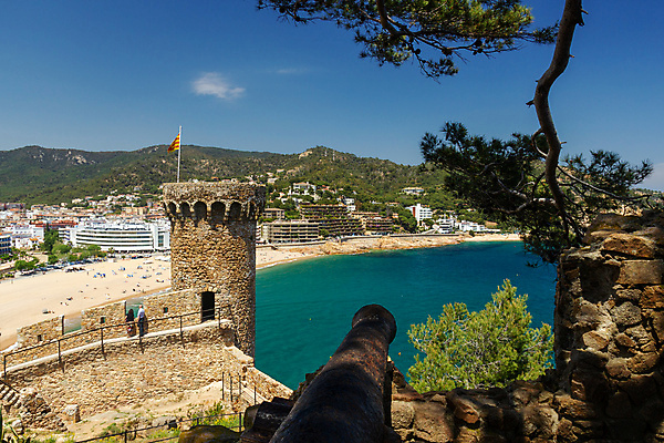 포토 JPG 해외이미지 유럽 벽 바다 여행 건축양식 하늘 휴가 풍경 사람없음 건물 물 여름 파란색 탑 도시 만 스페인 지중해 타운 옛날 해외포토 자연요소 건축물 계절 건축 나라 컬러 파일형식 이미지허브
