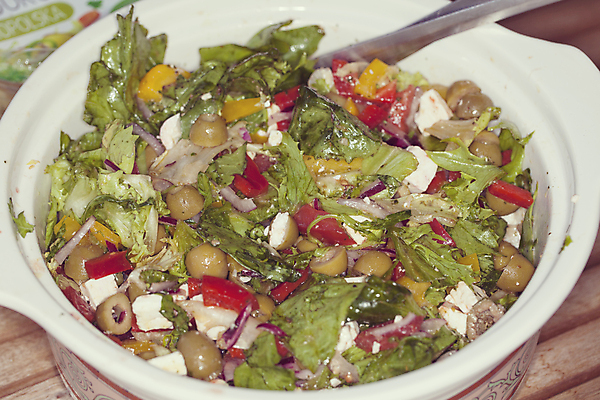 포토 JPG 해외이미지 접시 음식 빵 조각 백그라운드 다이어트 토마토 채소 오이 콩 건강 요리 씨앗 사람없음 목재 빨간색 초록색 컬러풀 검은색 식사 저녁식사 샐러드 종 흰색 신선 사발 상추 낟알 질감 정사각형 깨 후추 점심식사 옛날 이국적 채식주의자 호밀 해외포토 도형 나무 식물 식기 컬러 식재료 재료 곡류 조미료 사기그릇 향신료 채식 파일형식 이미지허브