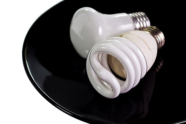 포토 JPG 해외이미지 접시 컨셉 전구 추상 사람없음 빛 검은색 힘 흰색 해외포토 식기 컬러 무늬 파일형식 이미지허브